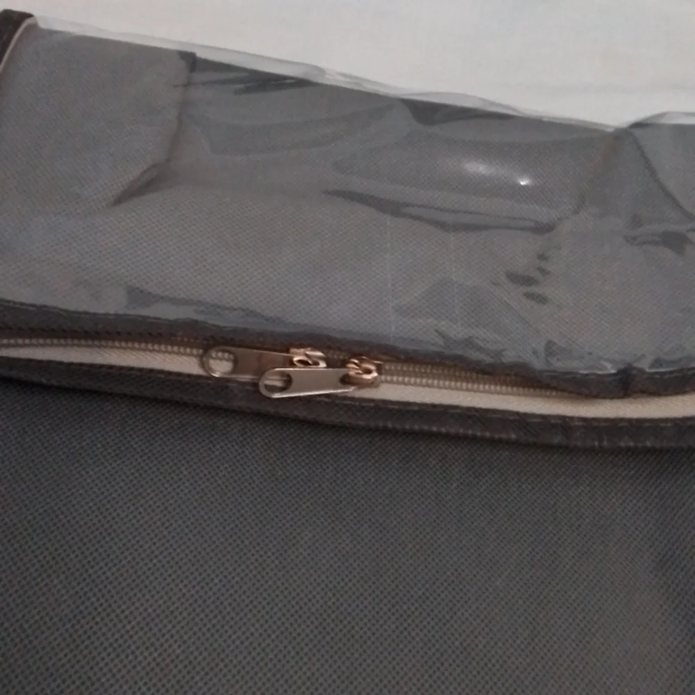 squeezed nwot gray